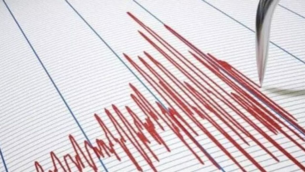 Gece Boyunca Peş Peşe Depremler: Büyük panik yaşandı