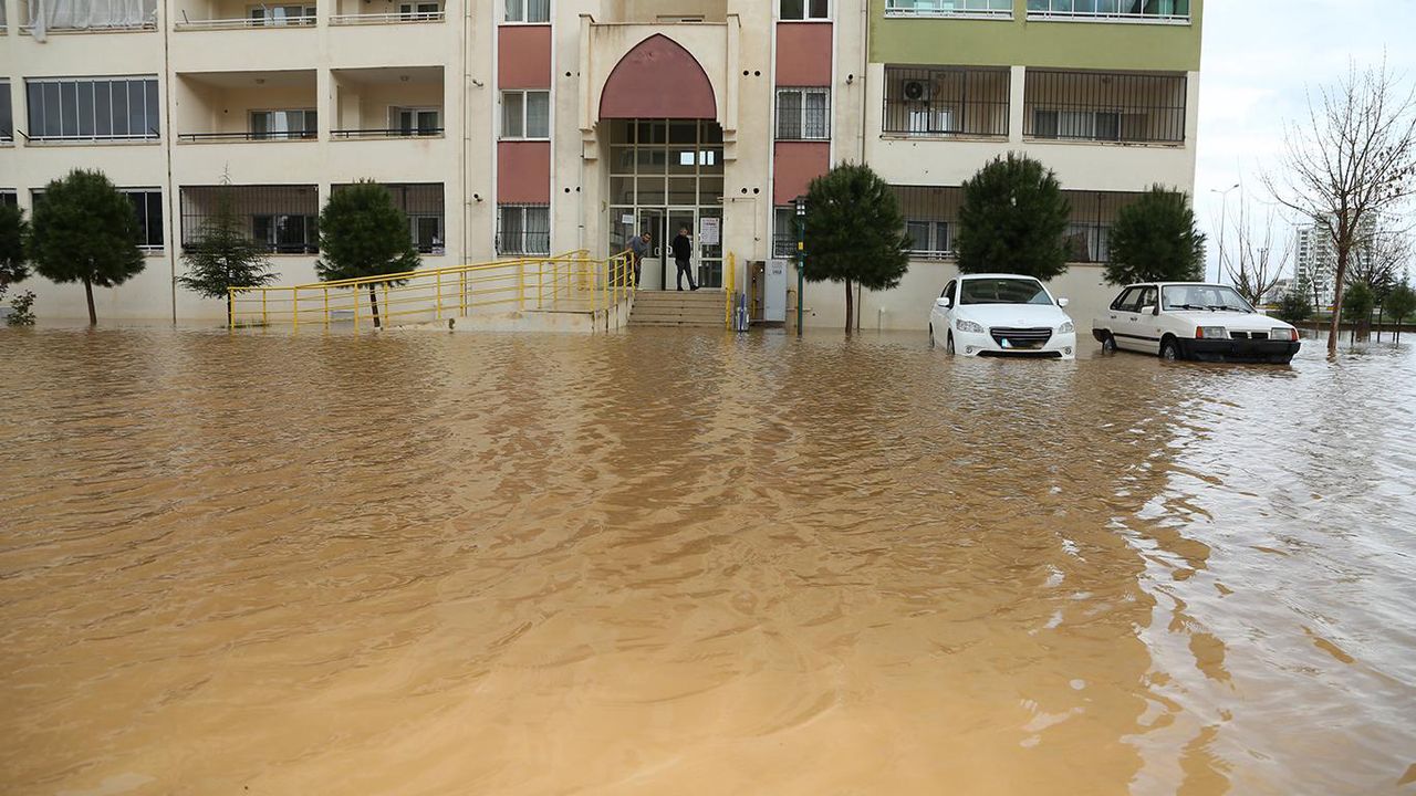 Doğu ve Güneydoğu Anadolu'da "çok kuvvetli" yağışlara dikkat!