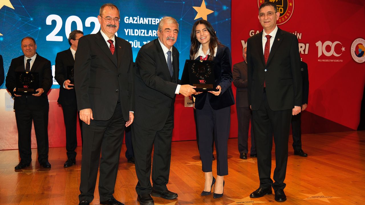 Başak Traktör’e asırlık marka ödülü
