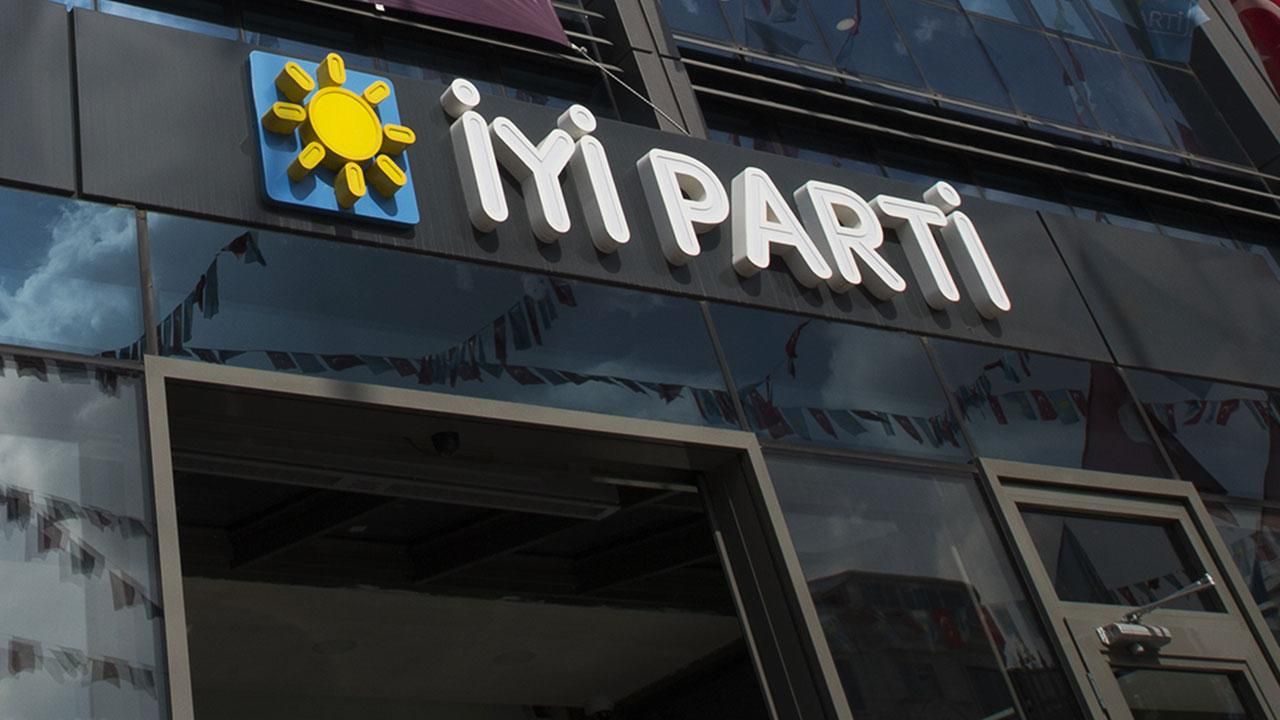 İYİ Parti, Büyükşehir Adaylarını Açıklamaya Hazırlanıyor