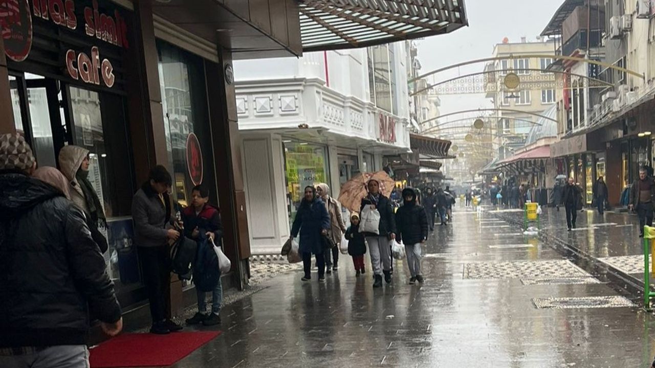 Gaziantep'te Gaziler Caddesi Sessizliğe Büründü