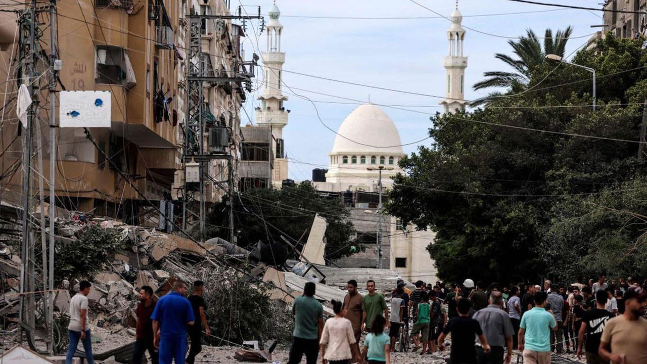 İşgalciler Gazze'de bin camiyi tamamen yıktı