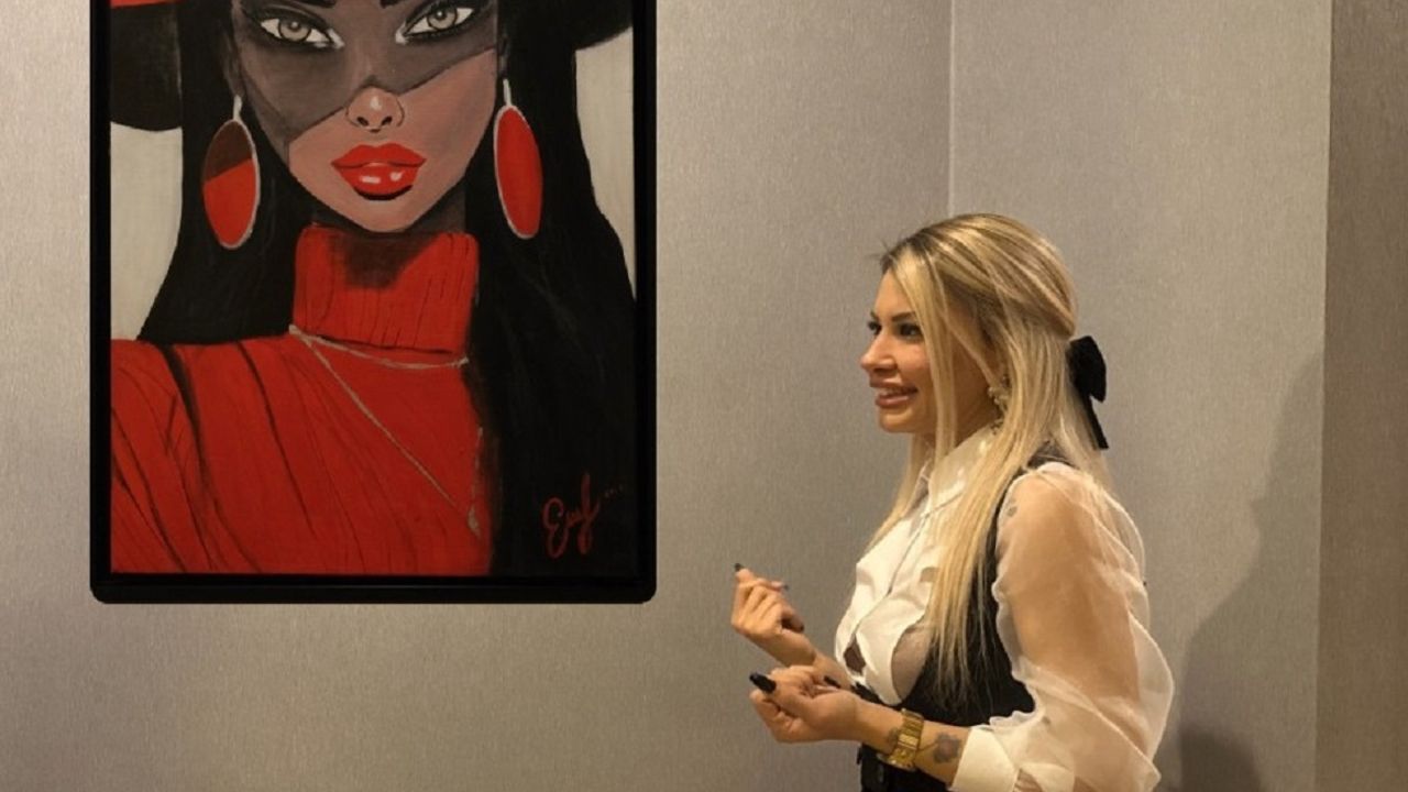 Ressam Güve’nin resimlerindeki kırmızı, siyah ve kadının sırları