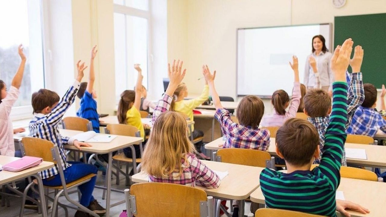 Okullar İkinci Dönem Açılmayabilir: JN1 Varyantı Tehdidi