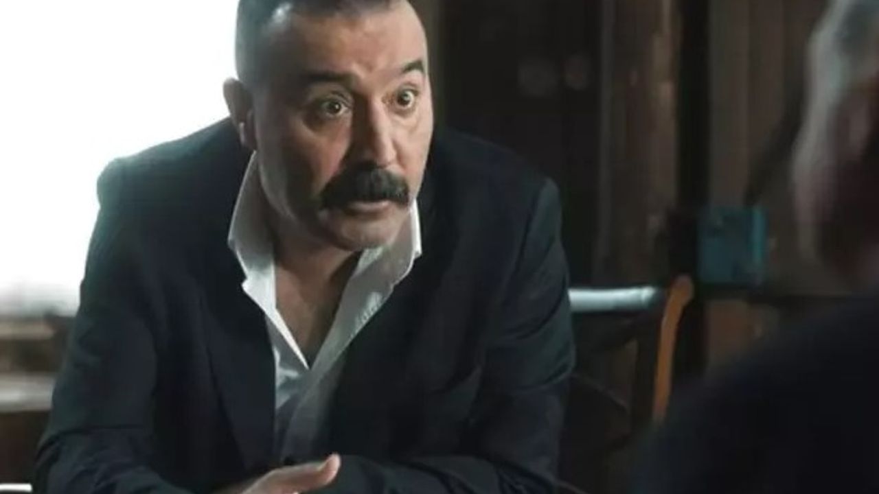 O Diziye Mafya Rolüyle Dönüyor