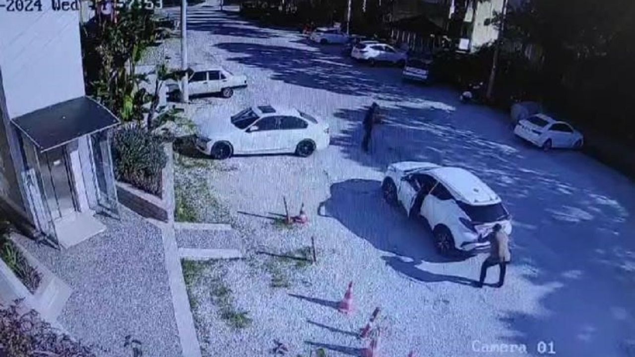 Eski İlçe Başkanına Silahlı Saldırı! Ortalık Karıştı
