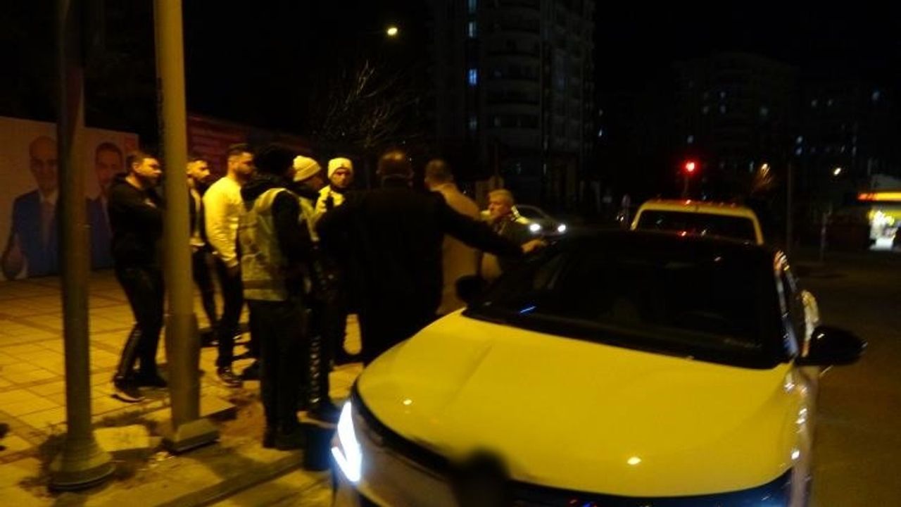 Savrulan Araç ile İstinat Duvarı Arasına Sıkışan Şahsın Bacağı Koptu!