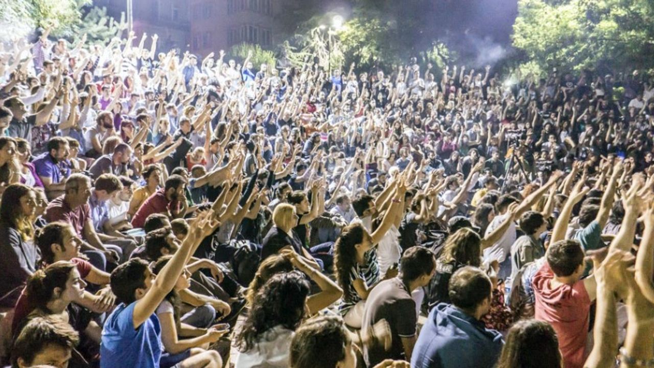 Gençlere Hepsi Ücretsiz! Yeni "Genç Kart" Uygulaması Başladı!