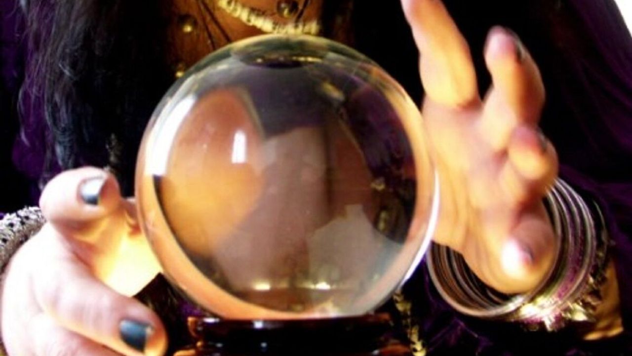 Çok Kötü Şeyler Olacak Diyerek 3 Tarih Verdi! Kassandra Her Şeyi Anlattı