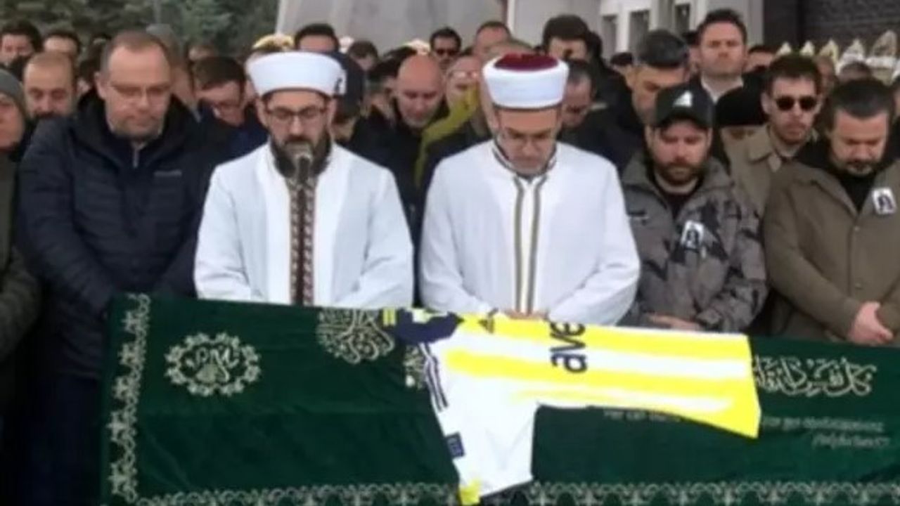 Ünlü Oyuncu Son Yolculuğuna Uğurlandı!