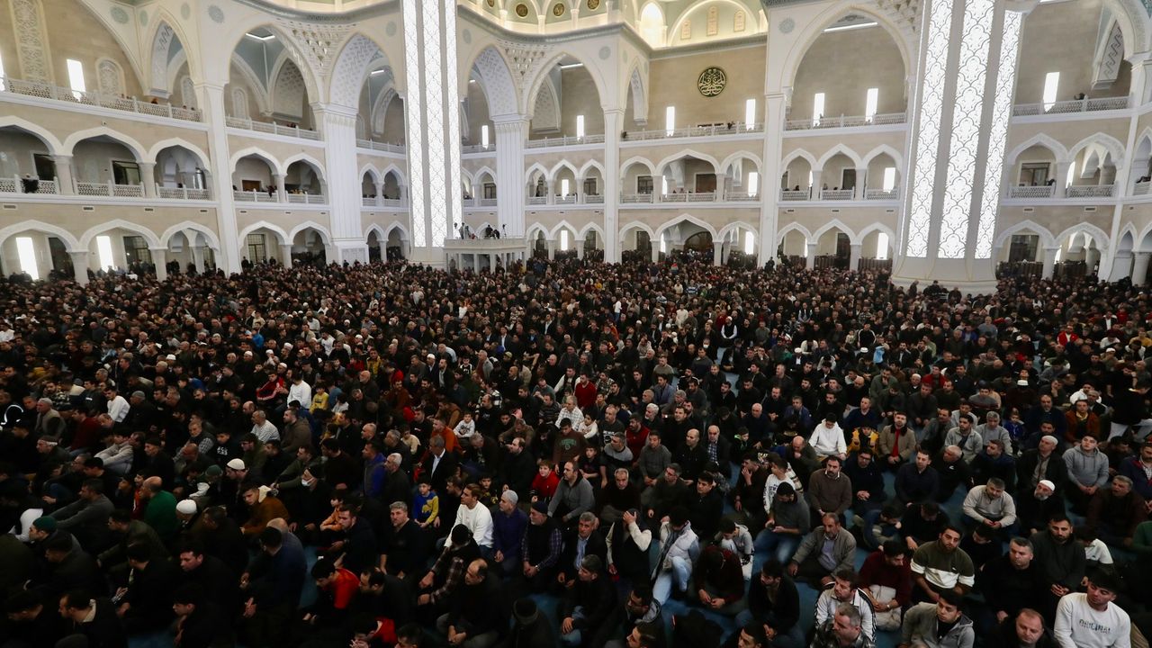 Gaziantep'te İlk Teravih Ne Zaman? Sahur ve İftar Saati…