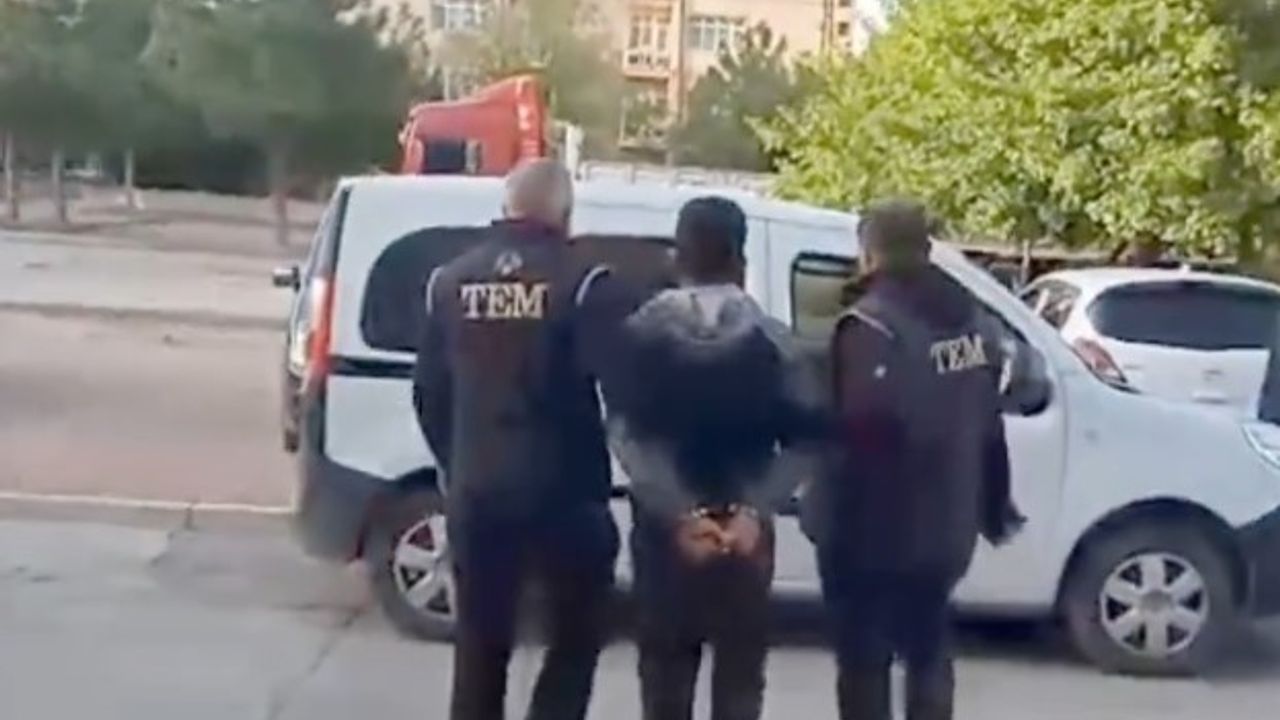 DEAŞ’a Bir Darbe Daha! Yüzlerce Tutuklu Var!