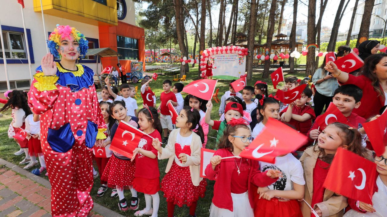 GAÜN ’lü Minikler 23 Nisan’ı Coşkuyla Kutladı!