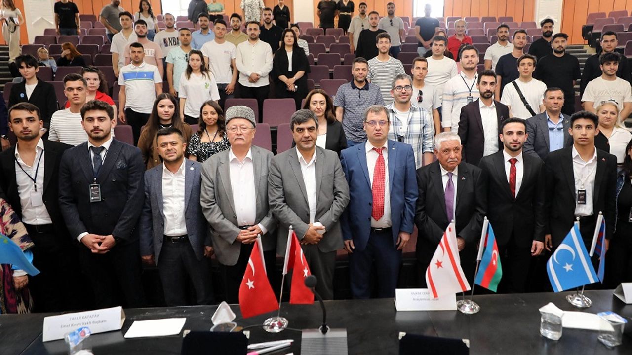 GAÜN’de Hürriyet'e Bir Adım Paneli