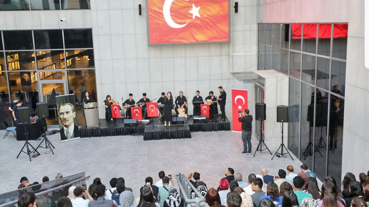 Şehitkamil'de "90’lardan kalan şarkılar" konseri düzenlendi!