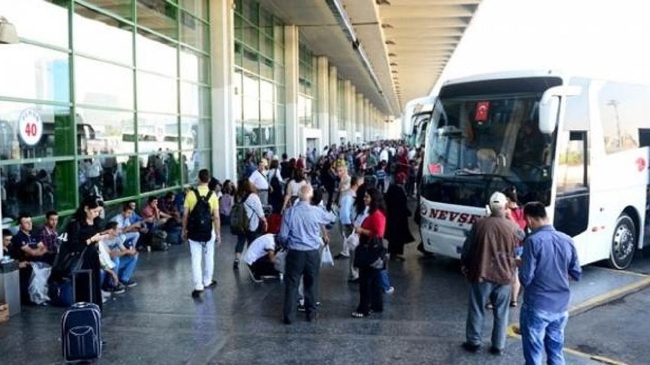 Tatile Gidecekler Dikkat! Otobüs Bileti Fiyatlarında 4 Ay Sınırı