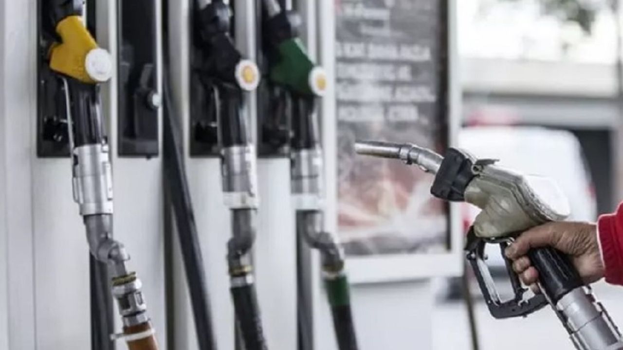 Akaryakıtta Tabela İki Haftada Peş Peşe Değişecek
