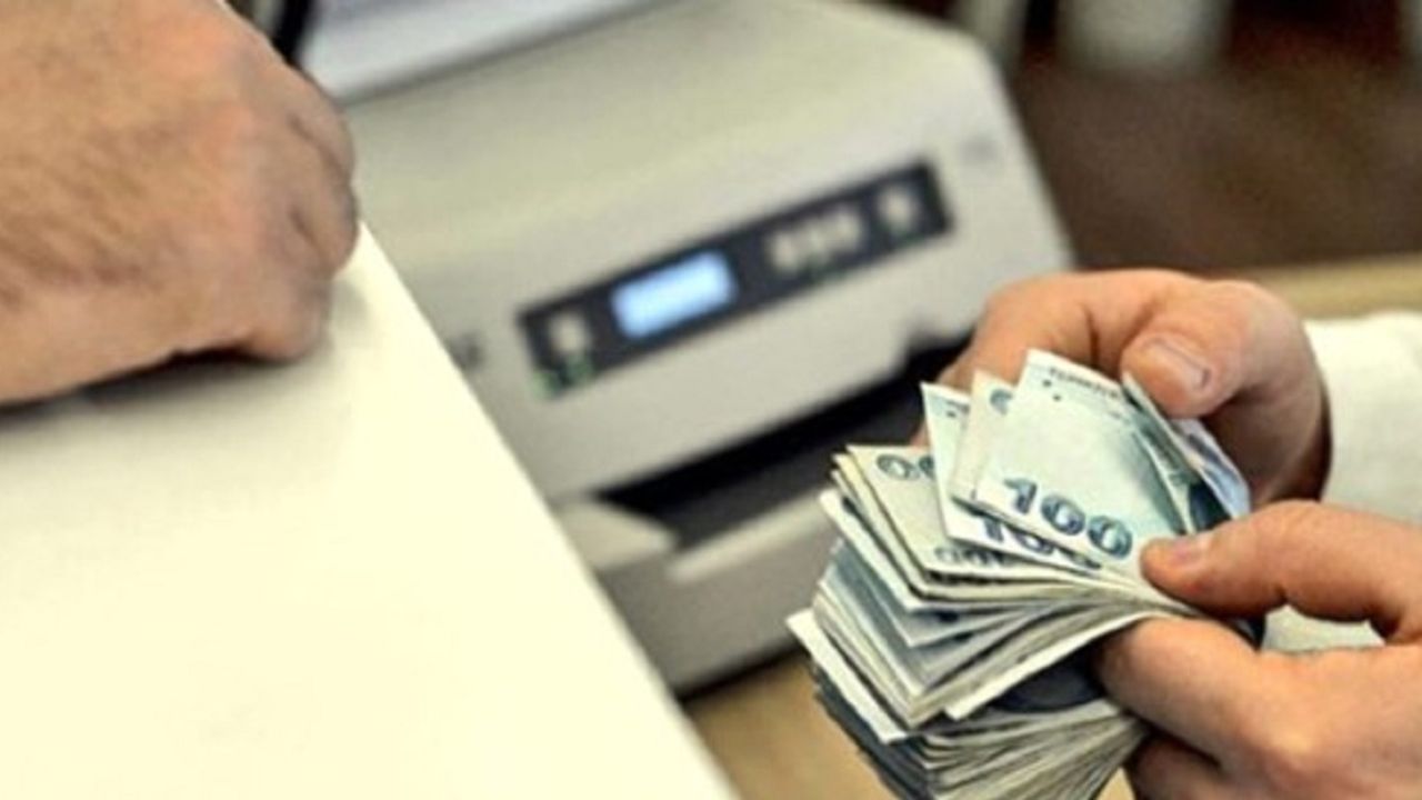 Bankalarda yeni dönem başladı! Kredi çekecekler dikkat