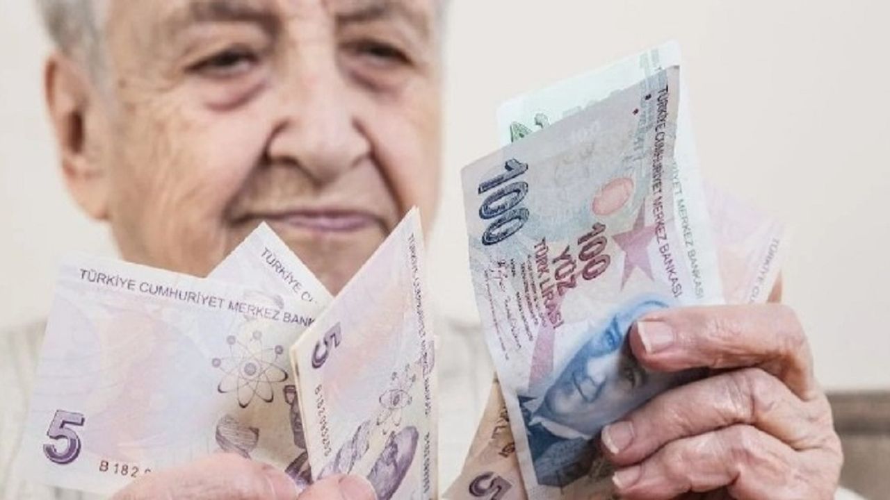 En düşük emekli maaşına dikkat çeken ek zam iddiası