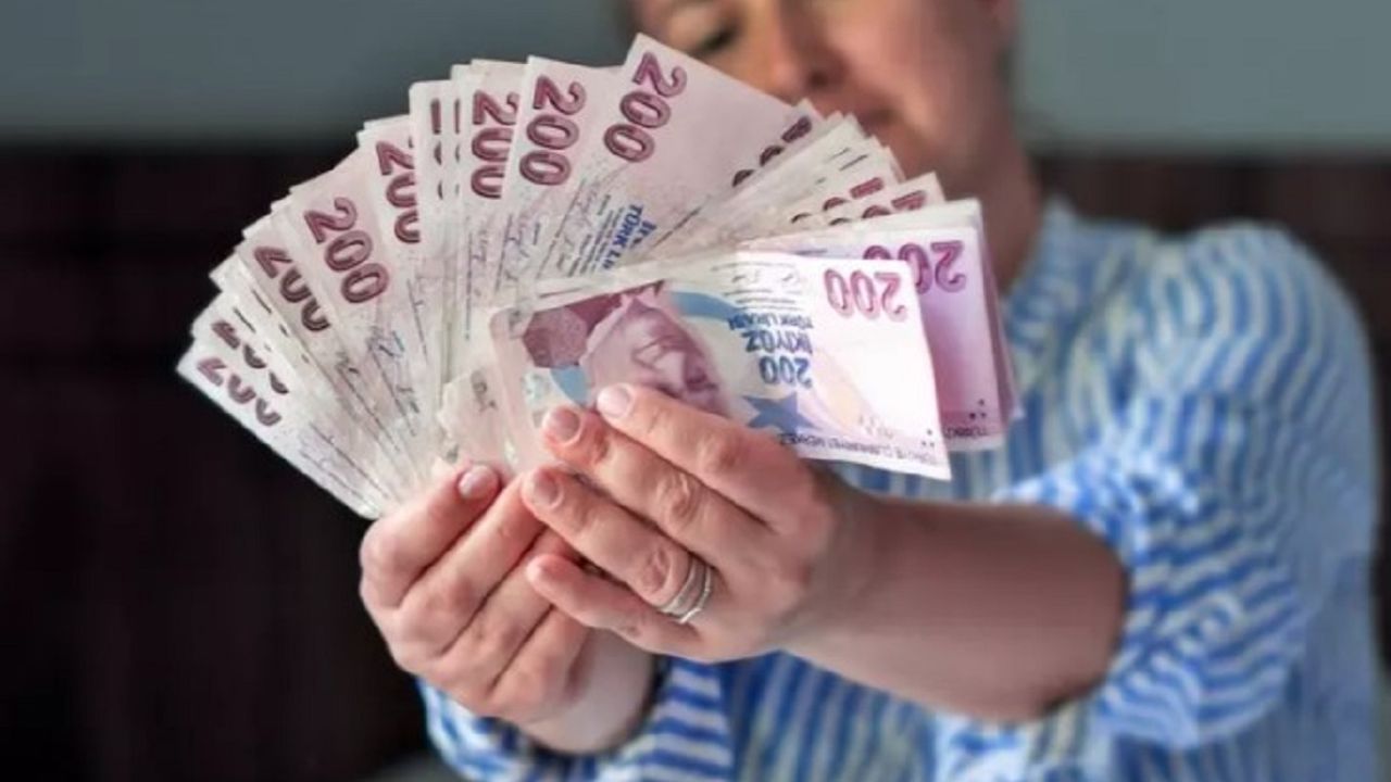 Emekliye ek zam bugün komisyona geliyor