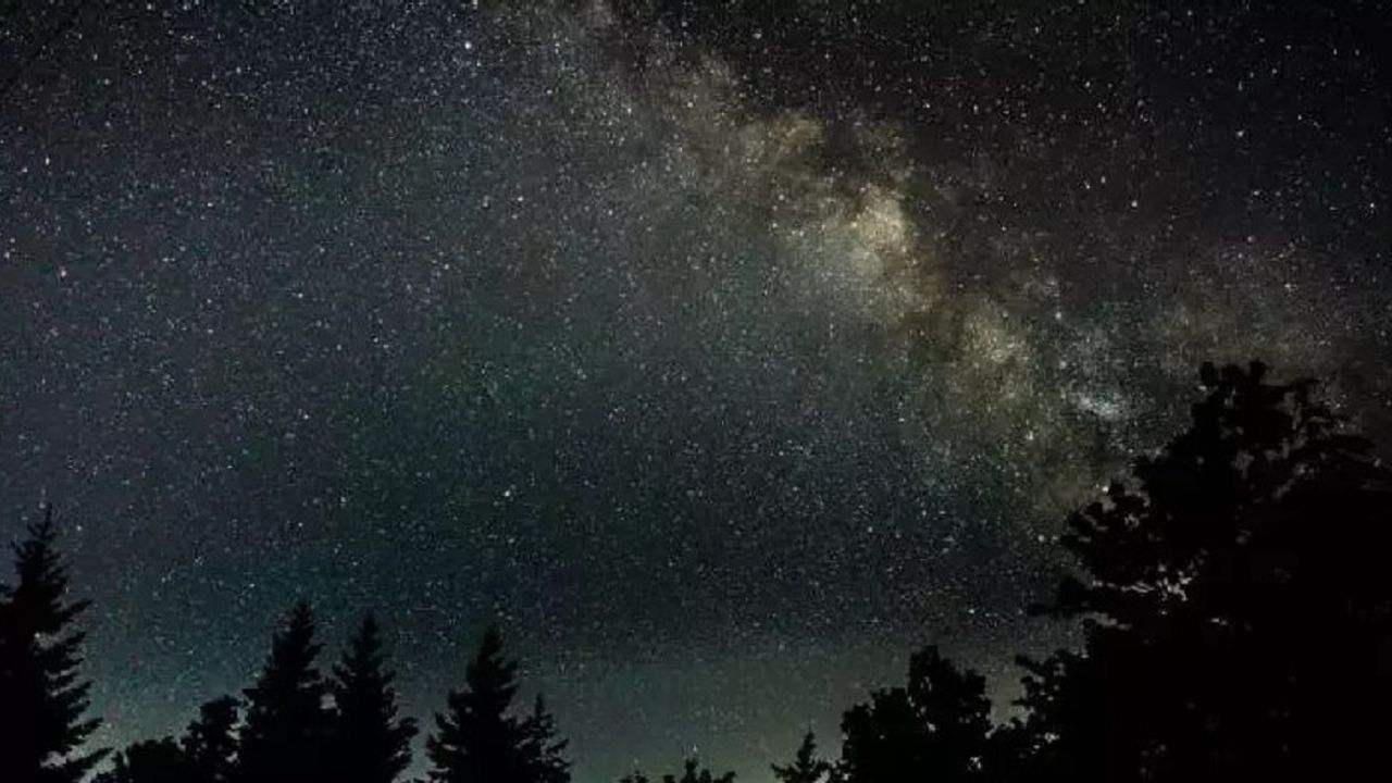 Meteor yağmuru ne zaman, saat kaçta başlayacak? Nereden izlenir?