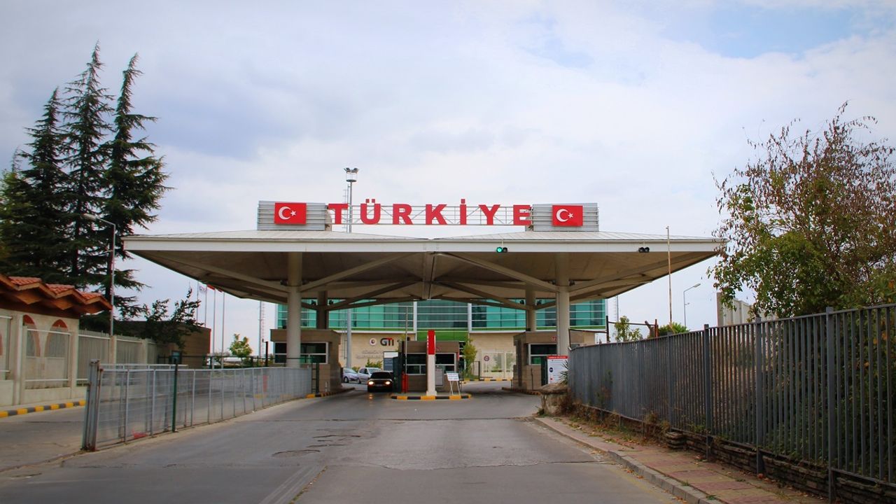 Resmi Gazete'de Yayımlandı! Artık Vizesiz Girebilecekler