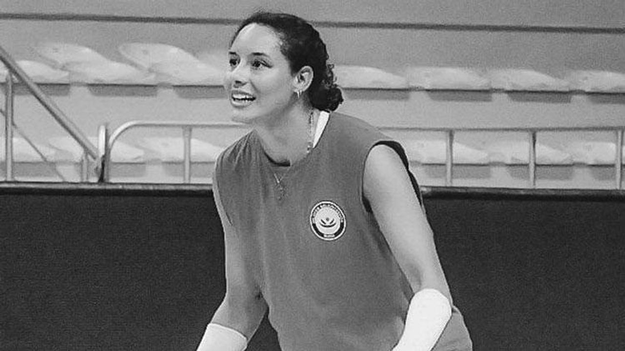 Ünlü kadın voleybolcu evinde ölü bulundu