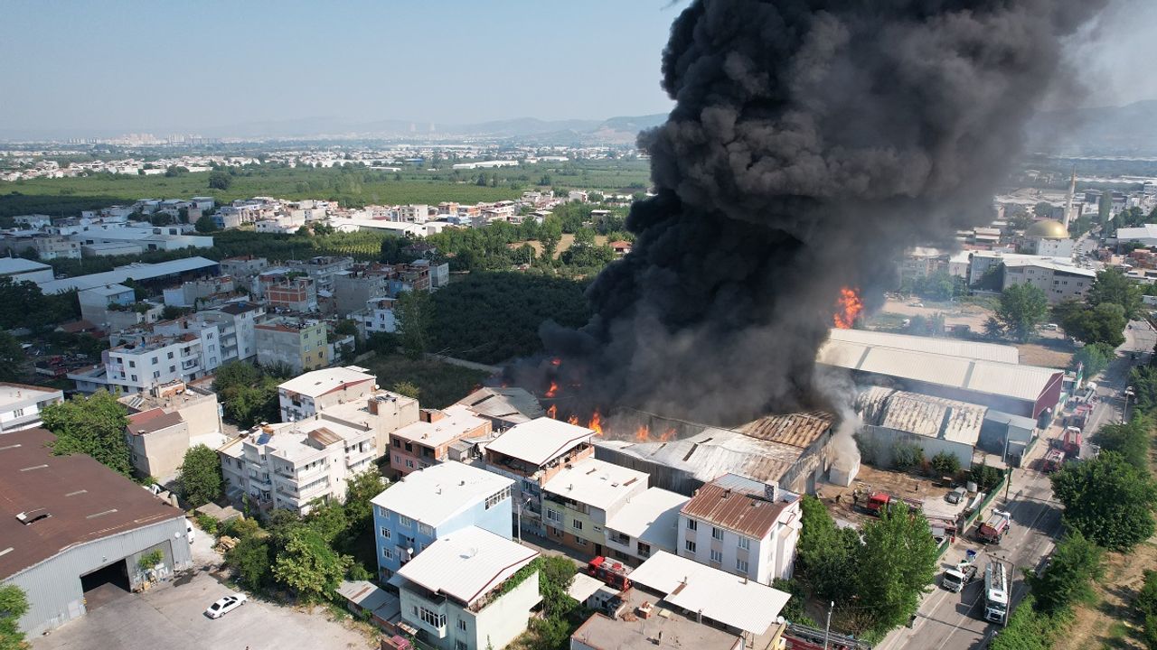 Geri Dönüşüm Fabrikasında Yangın