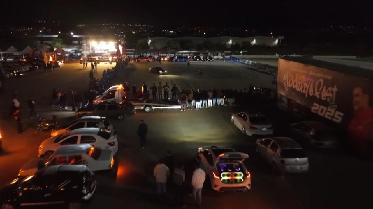 Gaziantep'te otomobil tutkunları buluştu! ModifiyeFest 2025 nefes kesen gösterilerle başladı