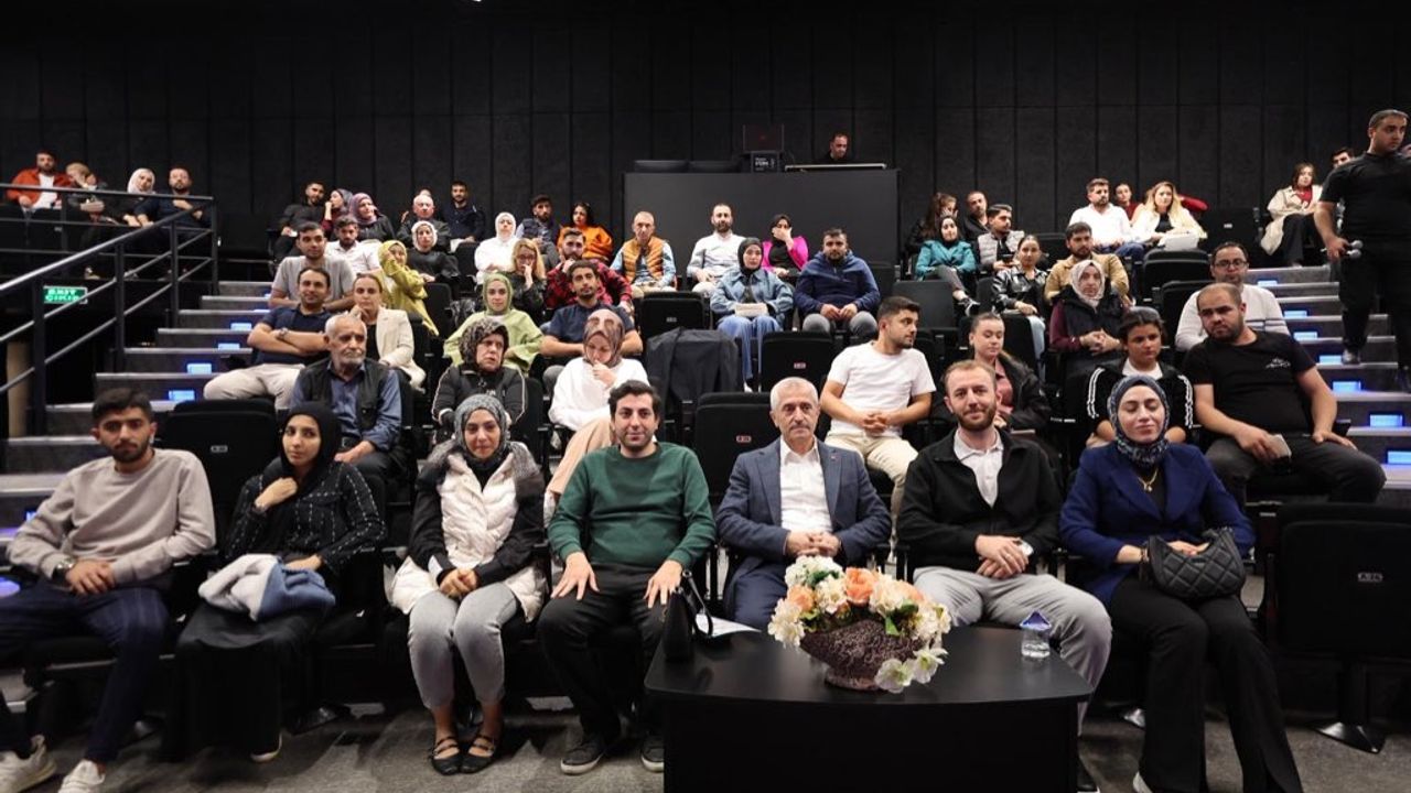 Tahmazoğlu, Evlilik Okulu çiftleriyle buluştu