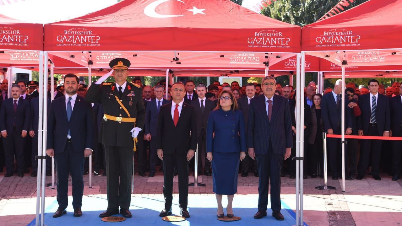 Gaziantep’te 29 Ekim Kutlama Programı belli oldu… Cumhuriyetimiz 102 yaşında!