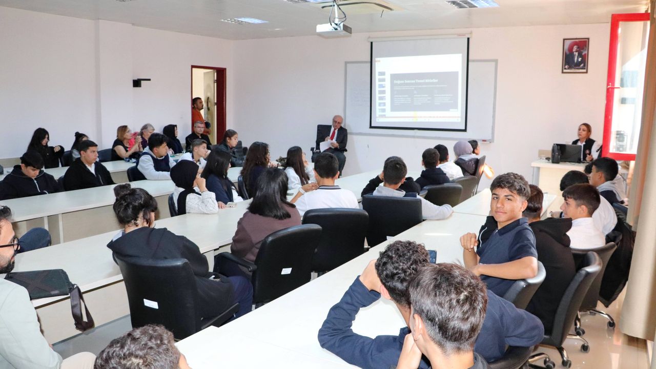 Gaziantep’te uluslararası sempozyum! “Aile Yılı” temasıyla başladı