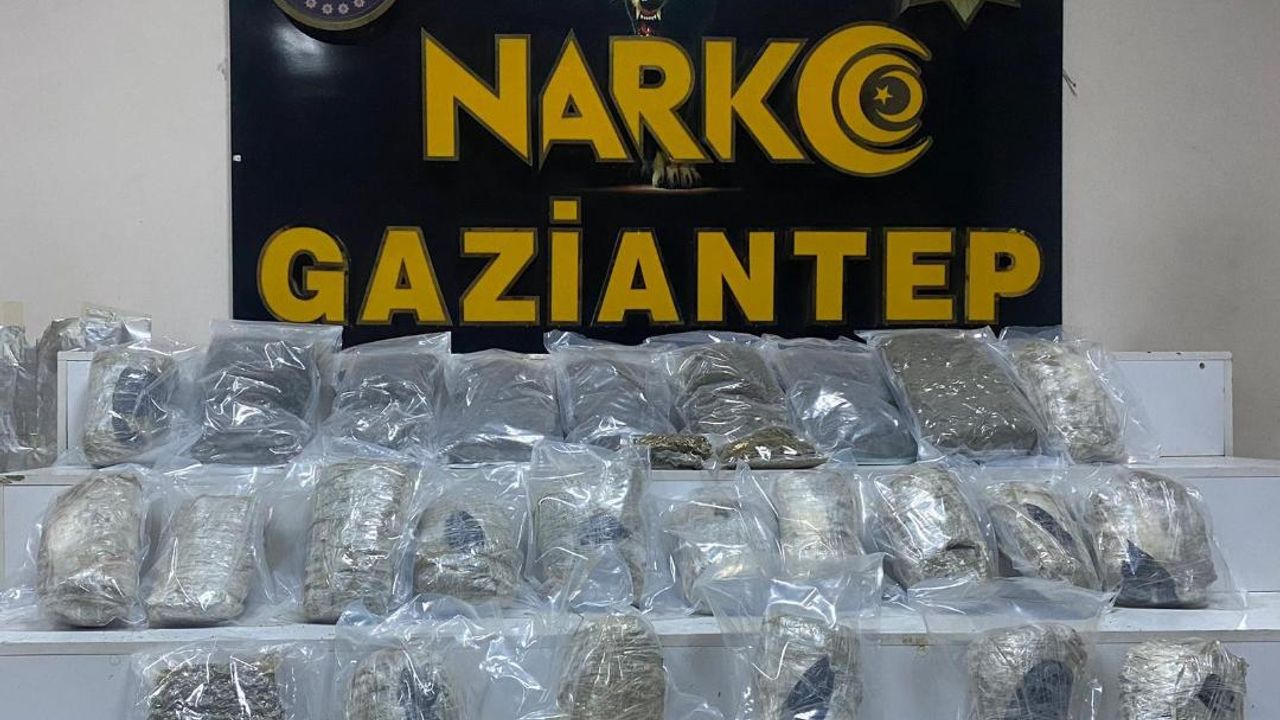 Gaziantep’te zehir tacirlerine büyük darbe: Kilolarca uyuşturucu ele geçirildi!