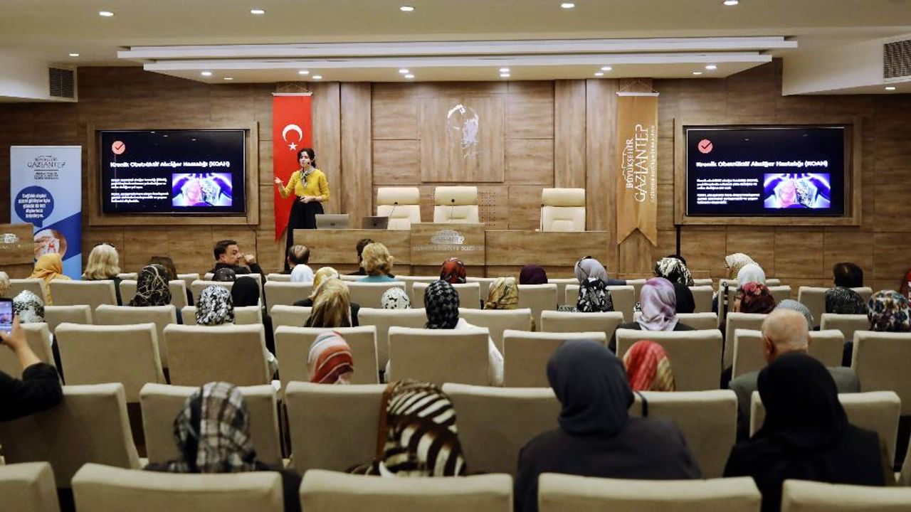 Gaziantep’te Yaşlılık ve Ağız Sağlığı ele alındı!