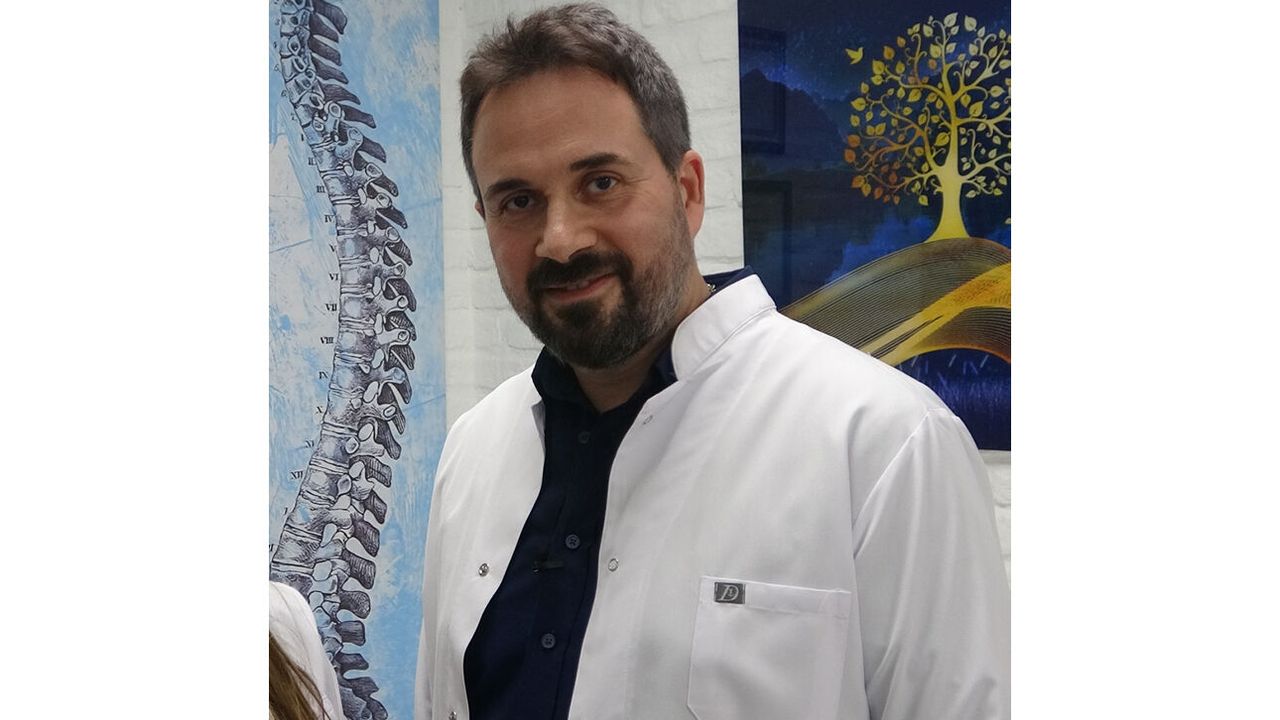 Modern yaşam tarzı, omurga sağlığını etkileyebiliyor