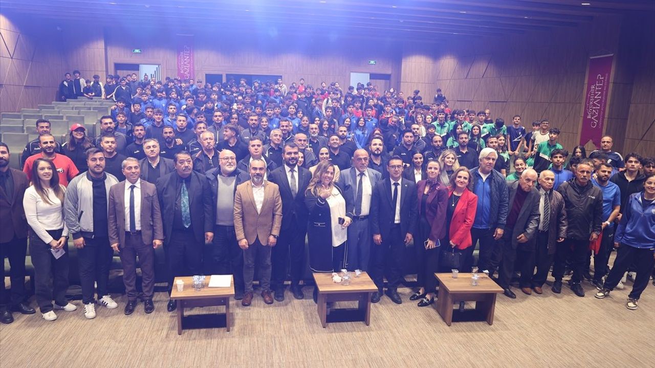 Gaziantep'te "Sporda Çocuk Koruma Semineri" düzenlendi! Çalışmalar ele alındı