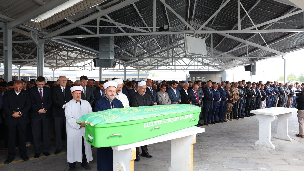 Gaziantep iş ve siyaset dünyası Fadıloğlu’nu yalnız bırakmadı!