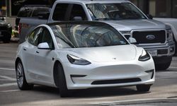 Elon Musk’a şok… 55 bine yakın Tesla otomobil geri çağırıldı!