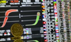 Rusya’nın bütçesi 9 ayda 1,7 trilyon ruble açık verdi