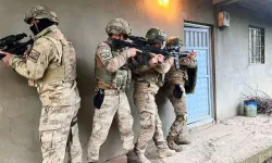 Nefes kesen bir operasyondan daha görüntüler paylaşıldı! 15 ilde 37 şüpheli yakalandı, 2 terörist etkisiz hale getirildi