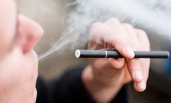 E-sigara çılgınlığına dikkat! Zararsız sanılıyor, pıhtılaşma sorunlarını artırıyor