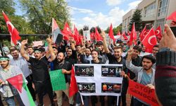 Gaün öğrencileri İsrail'i protesto etti !
