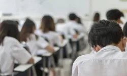 Velileri kara kara düşündürecek olay! 5 liseli müstehcen görüntüden karakolluk oldu!