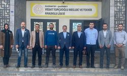 Filistin’de Soykırıma Dur De Eylemi Vedat Topçuoğlu MTAL’de Başladı