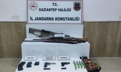 4 tüfek ile çok sayıda fişek ele geçirildi