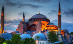 Ayasofya’da Skandal İddia: Üst Kat Türk Vatandaşlarına Yasak