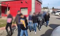 Vatandaşı çeşitli vaatlerle 2 milyon 163 bin TL dolandırdılar