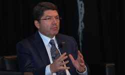 Adalet Bakanı Tunç: “Sosyal medyada Türk bayrağına saldırıyla ilgili savcılık soruşturma başlattı”
