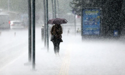 Batı’da Sağanak, Doğu’da Çığ Alarmı! Meteoroloji’den 22 İl İçin Uyarı