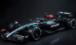 Mercedes-AMG F1, Yeni Aracı W15'i Tanıttı